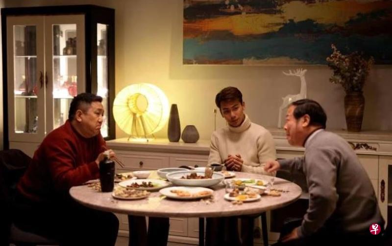 戴向宇在主旋律电视剧《最美的乡村》中饰演富二代。(受访者) 戴向宇在主旋律电视剧《最美的乡村》中饰演富二代。(受访者)
