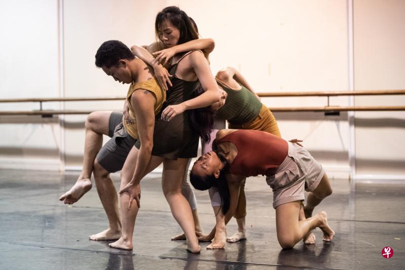 “This Is How We Meet/Part -Phase 3”剖析相遇离别。 “This Is How We Meet/Part -Phase 3”剖析相遇离别。