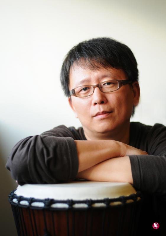 台湾纪录片导演杨力州挖掘《红盒子》的父子命题，思索自己跟父亲之间的关系。