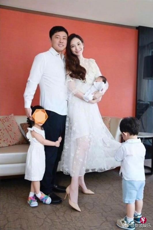 吴佩慈替纪晓波连生三个孩子,现还怀了第四胎,依然未获得名分。(互联网) 吴佩慈替纪晓波连生三个孩子,现还怀了第四胎,依然未获得名分。(互联网)