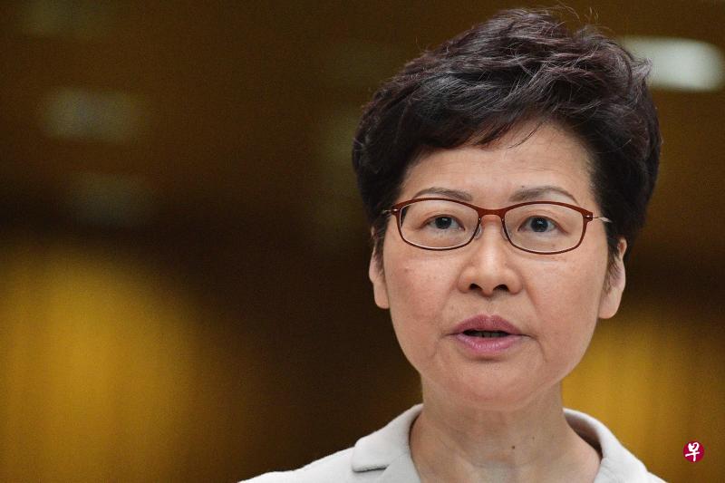 香港特首林郑月娥今天(26日)被问到是否会被中央问责时称,没有得到中央要求问责的指示。(法新社) 香港特首林郑月娥今天(26日)被问到是否会被中央问责时称,没有得到中央要求问责的指示。(法新社)