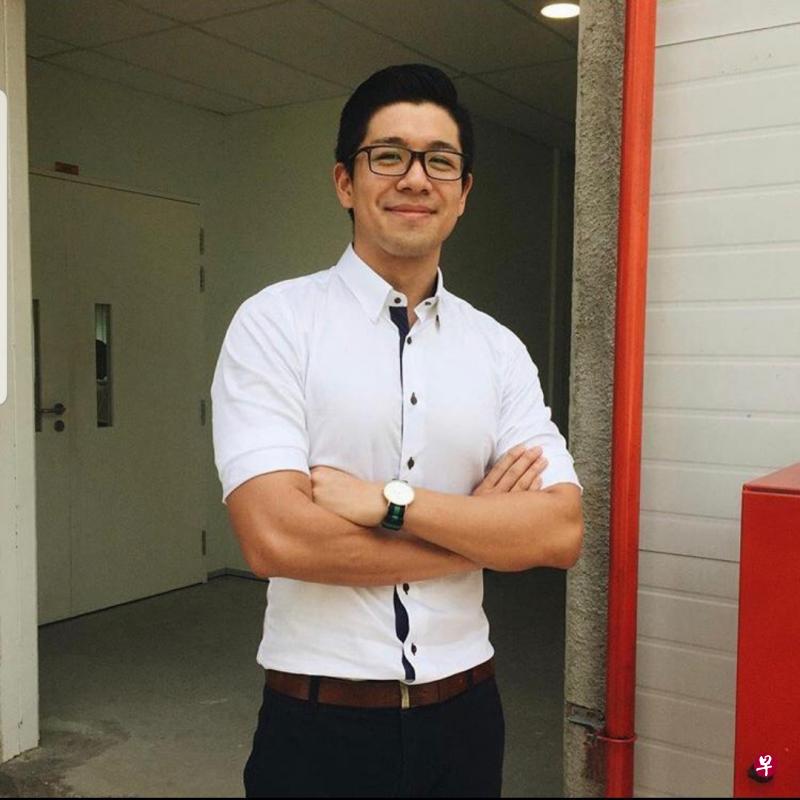 吴承卫在淡马锡初级学院担任数学老师。(受访者提供) 吴承卫在淡马锡初级学院担任数学老师。(受访者提供)