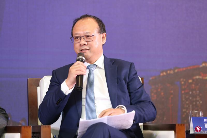 华为集团高级副总裁、企业沟通部总裁、董事会成员彭博:新加坡有国际化人才的显著优势,如何把其国际化人才培养的经验带到粤港澳大湾区值得期待。(中新广州知识城提供) 华为集团高级副总裁、企业沟通部总裁、董事会成员彭博:新加坡有国际化人才的显著优势,如何把其国际化人才培养的经验带到粤港澳大湾区值得期待。(中新广州知识城提供)