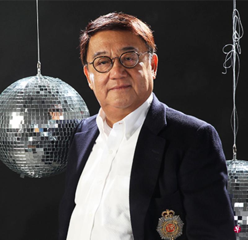 黎小田是在家人及朋友陪伴下离世,一班音乐界好友前晚在病房里唱了多首他的名作告别。(互联网) 黎小田是在家人及朋友陪伴下离世,一班音乐界好友前晚在病房里唱了多首他的名作告别。(互联网)