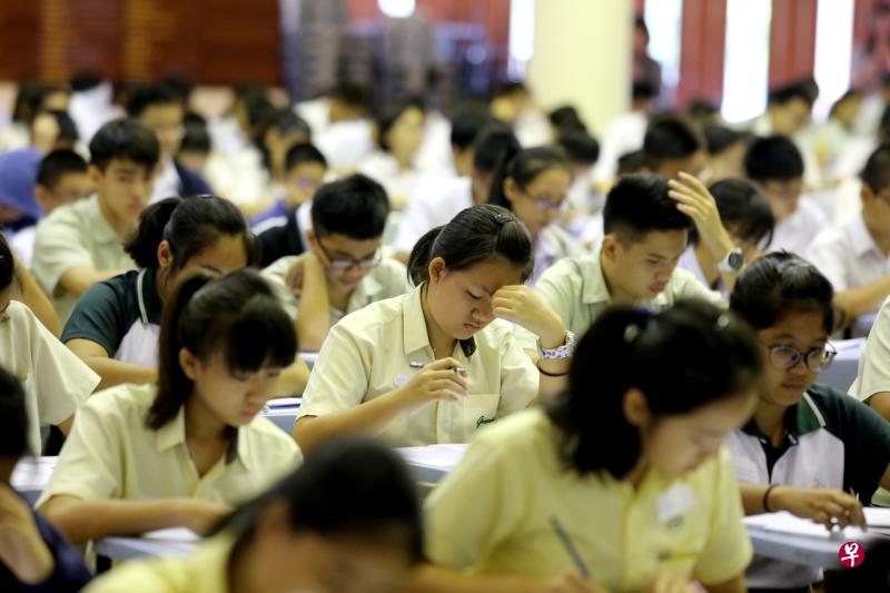 学生在三项测试的平均得分仍远高于经合组织平均分,阅读能力相较于上一轮的表现更优异。(档案照) 学生在三项测试的平均得分仍远高于经合组织平均分,阅读能力相较于上一轮的表现更优异。(档案照)