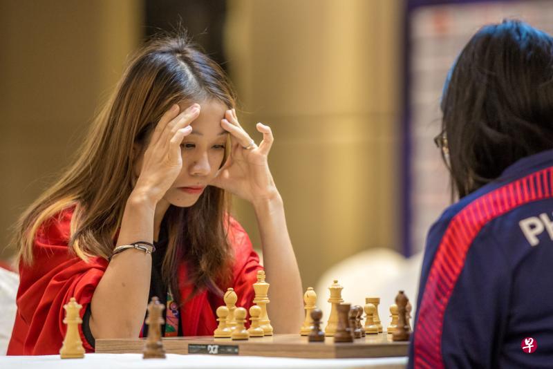 龚倩云聚精会神应战,赛完棋都不知自己夺冠。(新加坡体理会提供) 龚倩云聚精会神应战,赛完棋都不知自己夺冠。(新加坡体理会提供)