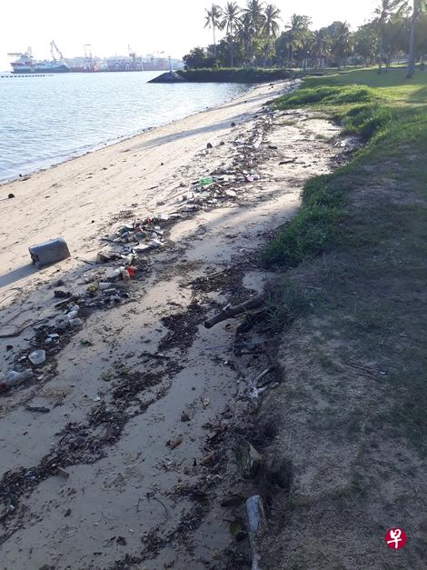 白沙公园海滩垃圾随处可见。(读者提供) 白沙公园海滩垃圾随处可见。(读者提供)