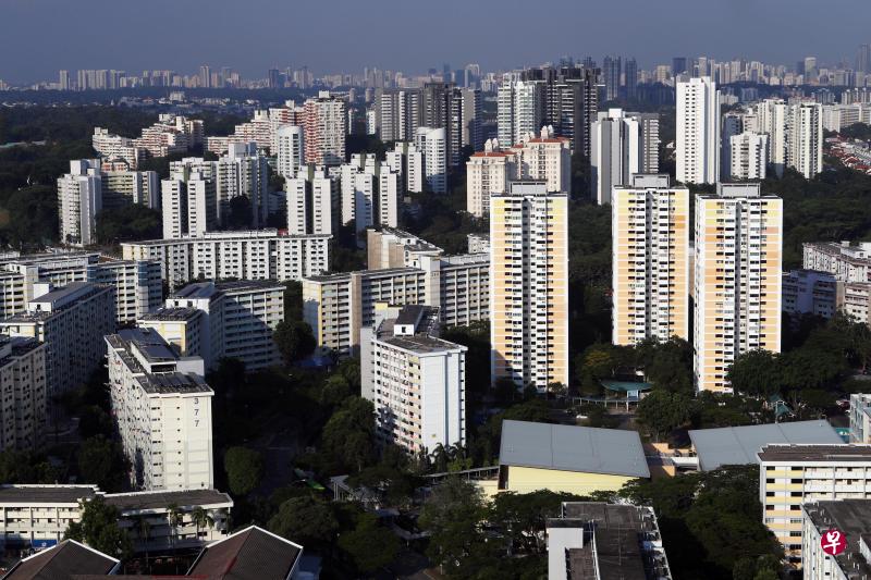 全岛林立的组屋见证了新加坡的发展过程,维持组屋在房屋市场的绝对优势,将有助于政府开展下一个阶段的社会工程。(档案照) 全岛林立的组屋见证了新加坡的发展过程,维持组屋在房屋市场的绝对优势,将有助于政府开展下一个阶段的社会工程。(档案照)