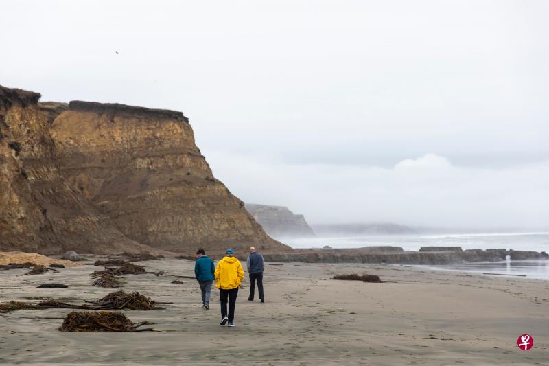研究发现,100多年来美国加州沿海海水的pH值下降了0.21。海水pH值指示其酸碱程度,这个值越小,酸度越大。(法新社) 研究发现,100多年来美国加州沿海海水的pH值下降了0.21。海水pH值指示其酸碱程度,这个值越小,酸度越大。(法新社)