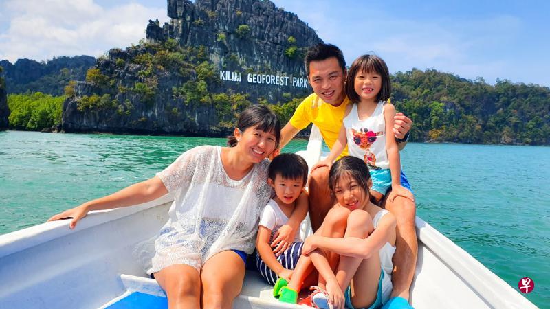 旅行让父母和孩子享受亲子时光,多了解彼此,教导我们如何团结一致,克服困难。 旅行让父母和孩子享受亲子时光,多了解彼此,教导我们如何团结一致,克服困难。