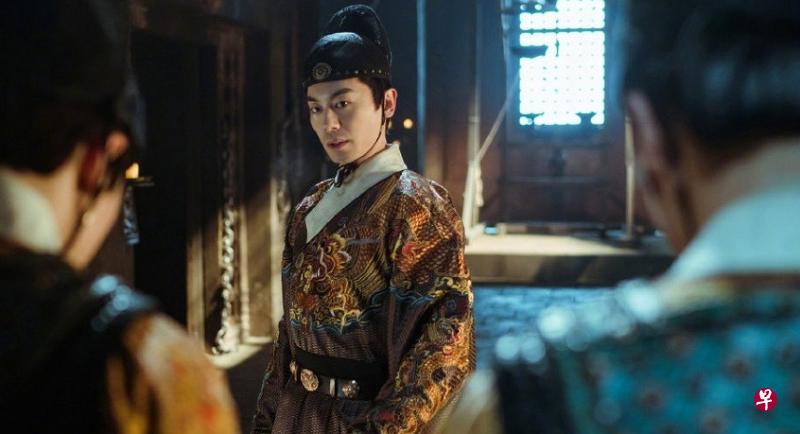 朱亚文饰演朱瞻基。 朱亚文饰演朱瞻基。