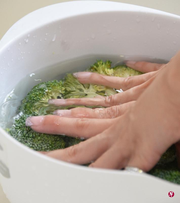 浸泡蔬菜再烹煮,可帮助减少钾含量。(档案照) 浸泡蔬菜再烹煮,可帮助减少钾含量。(档案照)