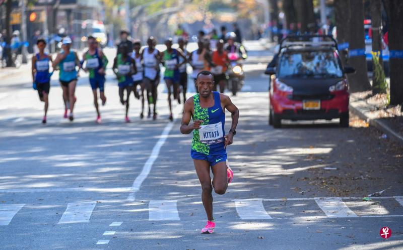 2019年11月3日举行的纽约马拉松,吸引全球长跑好手参加。(法新社) 2019年11月3日举行的纽约马拉松,吸引全球长跑好手参加。(法新社)