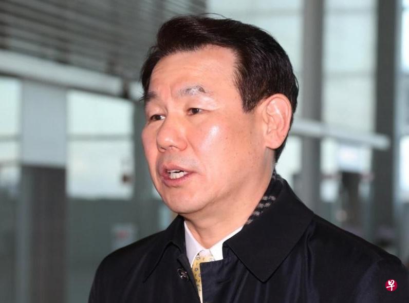 郑恩甫1月13日启程赴美,将参加韩美第11份防卫费分担协定的第六轮谈判。(韩联社) 郑恩甫1月13日启程赴美,将参加韩美第11份防卫费分担协定的第六轮谈判。(韩联社)