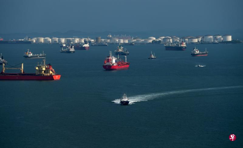 新加坡海峡去年共发生31起海上抢劫事故,比之前一年增加超过三倍。(档案照) 新加坡海峡去年共发生31起海上抢劫事故,比之前一年增加超过三倍。(档案照)