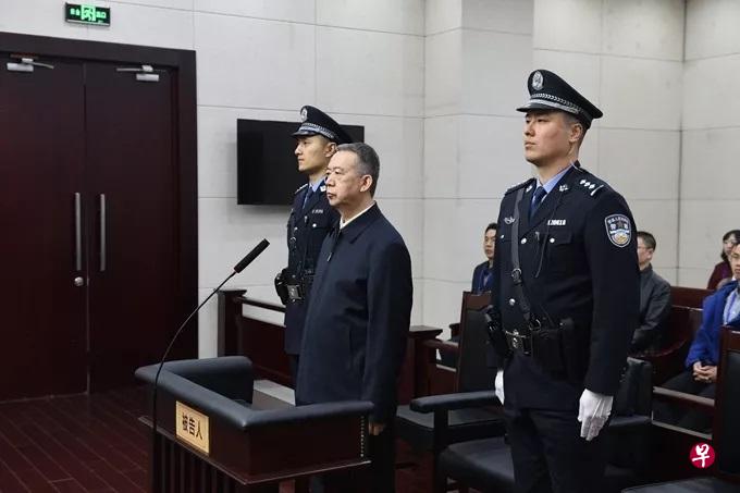 中国公安部前副部长孟宏伟今天以受贿罪获刑13年半。(“天津一中院”微信) 中国公安部前副部长孟宏伟今天以受贿罪获刑13年半。(“天津一中院”微信)