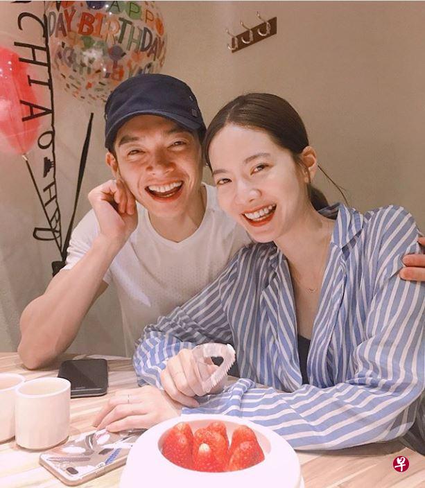 辰亦儒和曾之乔刚在IG宣布婚讯。(取自IG) 辰亦儒和曾之乔刚在IG宣布婚讯。(取自IG)