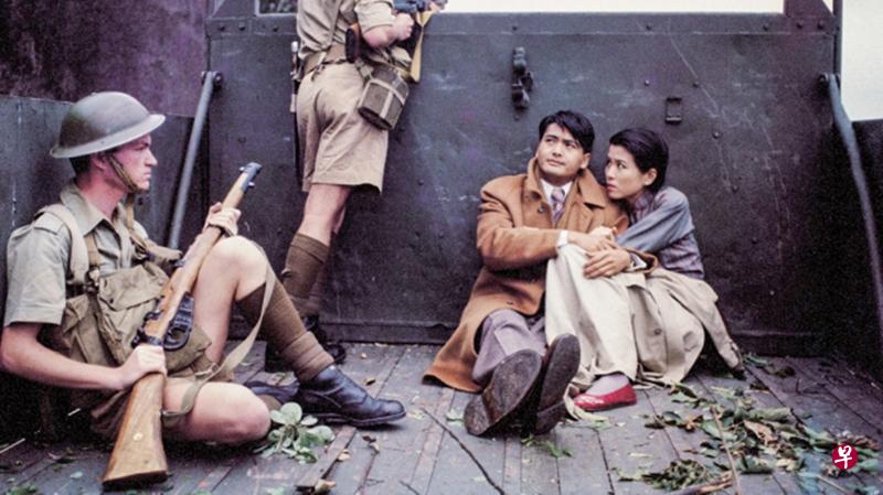 周润发与缪骞人诠释了张爱玲笔下的《倾城之恋》。 (互联网) 周润发与缪骞人诠释了张爱玲笔下的《倾城之恋》。 (互联网)