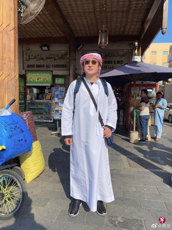 黄安晒迪拜游玩照,被质疑自始至终人都未在大陆。(微博图) 黄安晒迪拜游玩照,被质疑自始至终人都未在大陆。(微博图)