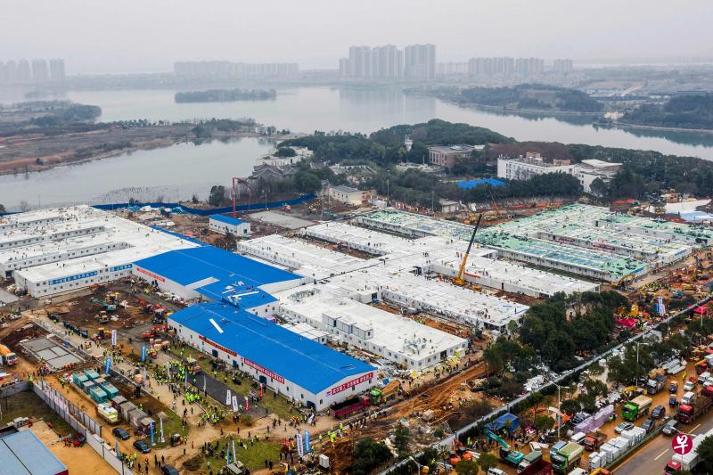 中国武汉火神山医院昨天完工。(路透社) 中国武汉火神山医院昨天完工。(路透社)