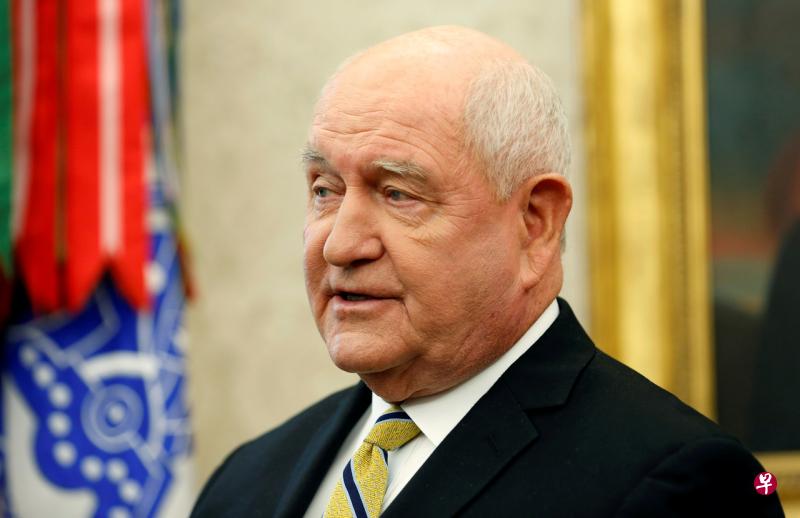 美国农业部长珀杜于2018年10月17日出席白宫的一场活动。(路透社) 美国农业部长珀杜于2018年10月17日出席白宫的一场活动。(路透社)