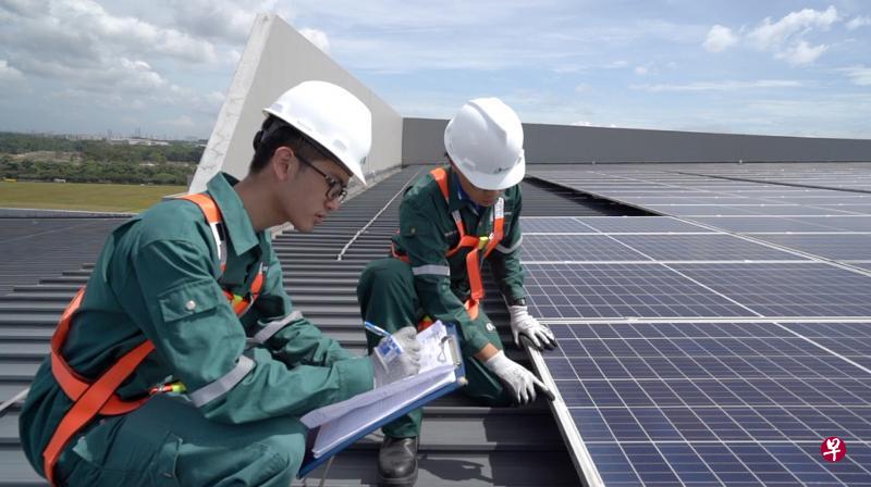 近年来投资者对环境及社会课题更加关注,不少企业提供节能或再生能源解决方案,在物流设施安装太阳能屋顶是其中的项目。(档案照片) 近年来投资者对环境及社会课题更加关注,不少企业提供节能或再生能源解决方案,在物流设施安装太阳能屋顶是其中的项目。(档案照片)