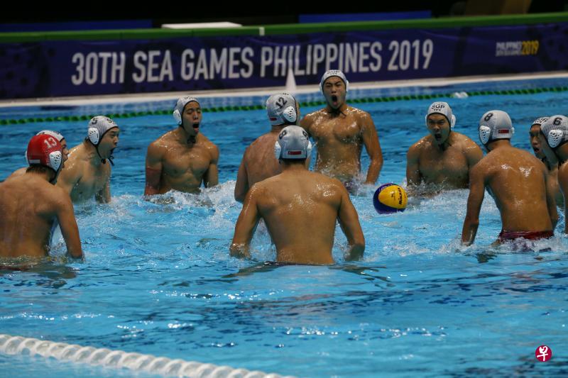 我国男子水球队要在明年赢回“东南亚水球王国”的美誉。(档案照片) 我国男子水球队要在明年赢回“东南亚水球王国”的美誉。(档案照片)