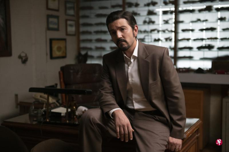 迭戈鲁纳在第二季权力达到巅峰,成为贩毒集团的教父。(Netflix提供) 迭戈鲁纳在第二季权力达到巅峰,成为贩毒集团的教父。(Netflix提供)