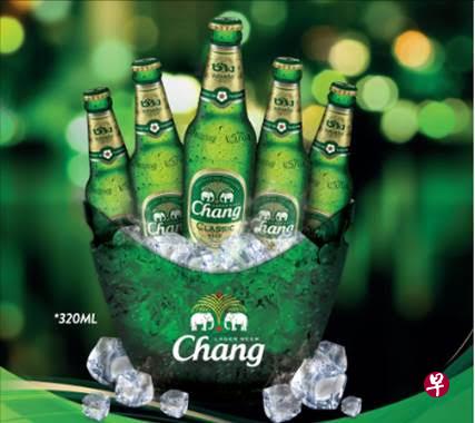 华文媒体集团读者俱乐部会员逛露天周末市集乍都乍,还有机会赢取Chang Beer 啤酒。(商家提供) 华文媒体集团读者俱乐部会员逛露天周末市集乍都乍,还有机会赢取Chang Beer 啤酒。(商家提供)