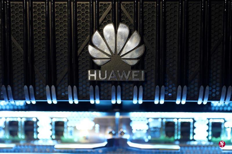 华为宣称,公司工厂恢复生产后,冠病疫情不会影响对客户的5G电信设备供应。(法新社) 华为宣称,公司工厂恢复生产后,冠病疫情不会影响对客户的5G电信设备供应。(法新社)