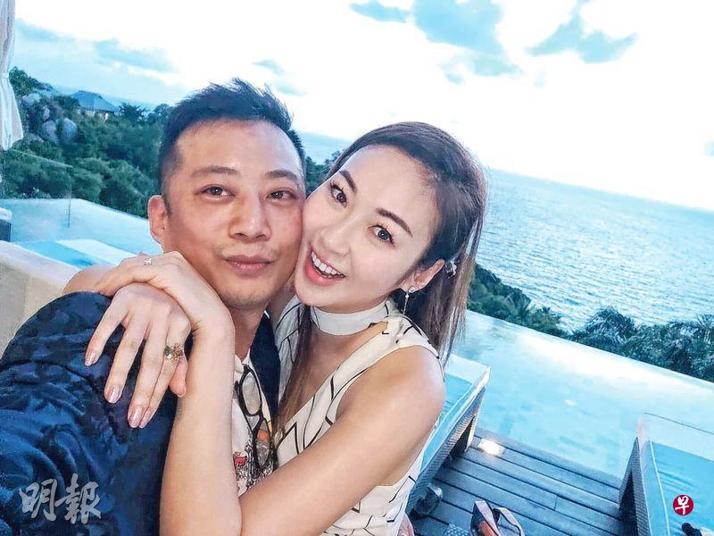 庄思敏(右)与男友拍拖不到一年,已入纸排期注册结婚。(互联网) 庄思敏(右)与男友拍拖不到一年,已入纸排期注册结婚。(互联网)