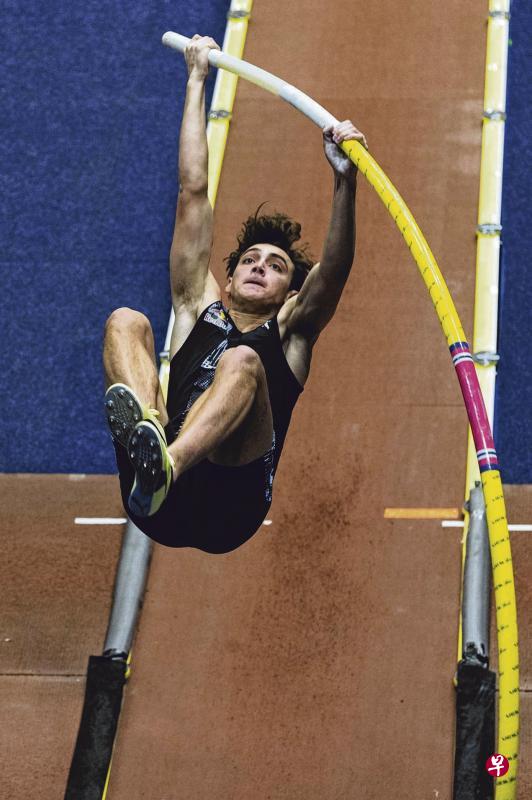 这场胜利让杜普兰蒂斯实现了赛季第五冠。(法新社) 这场胜利让杜普兰蒂斯实现了赛季第五冠。(法新社)