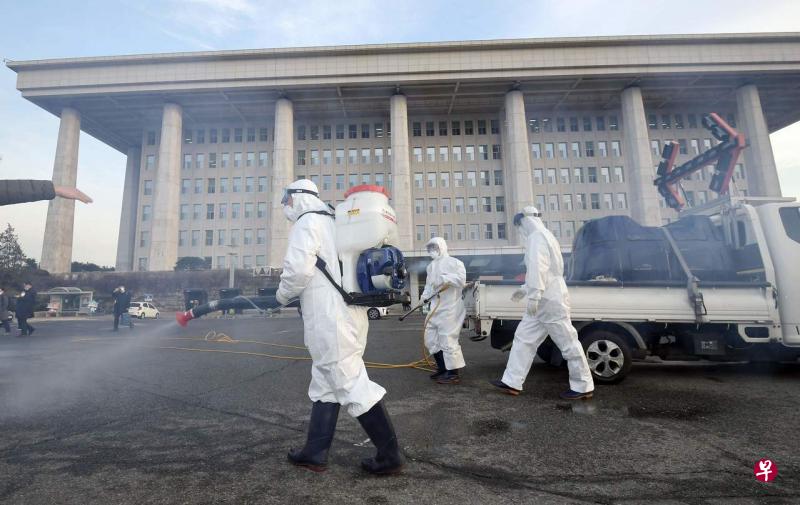 韩国首尔地方警察厅表示,为遏制2019冠状病毒疾病(COVID-19)疫情扩散,当局向教会的社团下达通告,不得在市中心举行集会。(法新社) 韩国首尔地方警察厅表示,为遏制2019冠状病毒疾病(COVID-19)疫情扩散,当局向教会的社团下达通告,不得在市中心举行集会。(法新社)