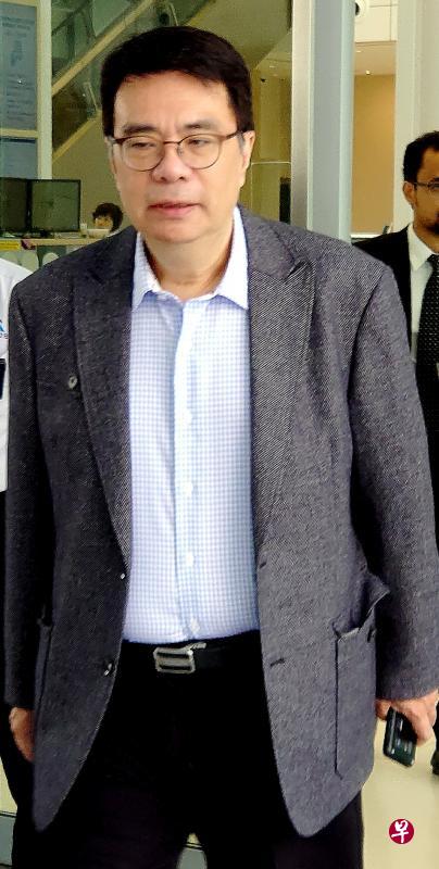 新加坡妇产科医疗集团前董事张明德昨天被控两项欺骗罪名。(海峡时报) 新加坡妇产科医疗集团前董事张明德昨天被控两项欺骗罪名。(海峡时报)