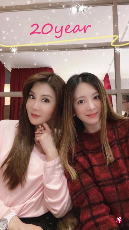 杨丽菁(左)与刘真认识20年。 (面簿图) 杨丽菁(左)与刘真认识20年。 (面簿图)