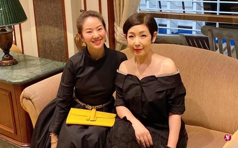 张宝华(左)与黎芷珊自钻石公主号下船后便在家隔离。(互联网) 张宝华(左)与黎芷珊自钻石公主号下船后便在家隔离。(互联网)