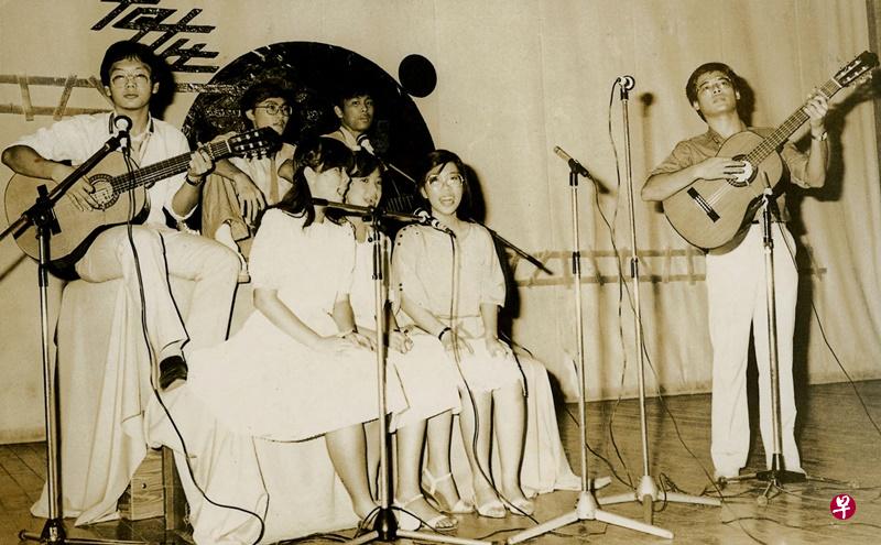 裕廊初级学院的“地下铁”新谣小组。(档案照) 裕廊初级学院的“地下铁”新谣小组。(档案照)