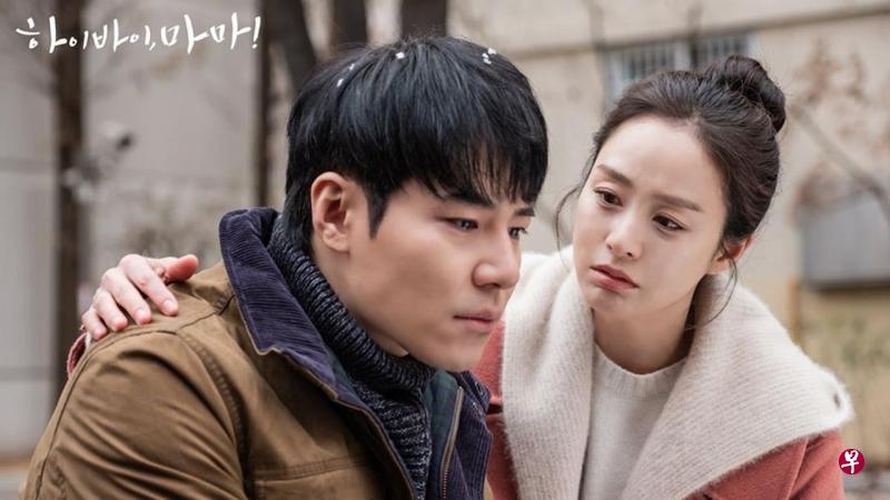 金泰希(右)饰演李奎炯过世的前妻。(互联网) 金泰希(右)饰演李奎炯过世的前妻。(互联网)