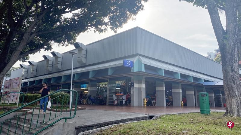 马西岭巷熟食中心小贩表示,生意全面下滑。(杨凱冰摄) 马西岭巷熟食中心小贩表示,生意全面下滑。(杨凱冰摄)
