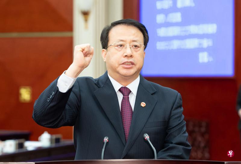 龚正昨天正式担任上海代市长。(互联网) 龚正昨天正式担任上海代市长。(互联网)