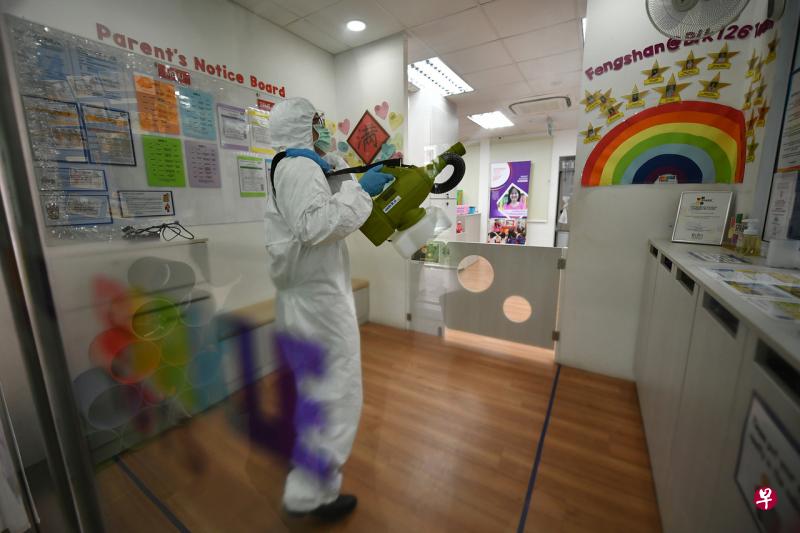 本地出现两个新感染群,其中包括凤山的Sparkletots学前教育中心。(档案照) 本地出现两个新感染群,其中包括凤山的Sparkletots学前教育中心。(档案照)