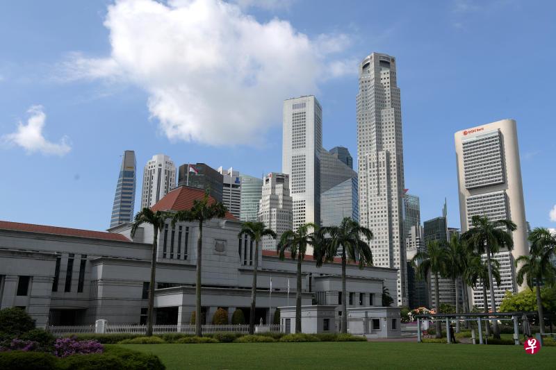 加上上个月财政预算案声明中拨出的64亿元,政府共拨出近550亿元帮助国人应对冠病疫情。(档案照片) 加上上个月财政预算案声明中拨出的64亿元,政府共拨出近550亿元帮助国人应对冠病疫情。(档案照片)