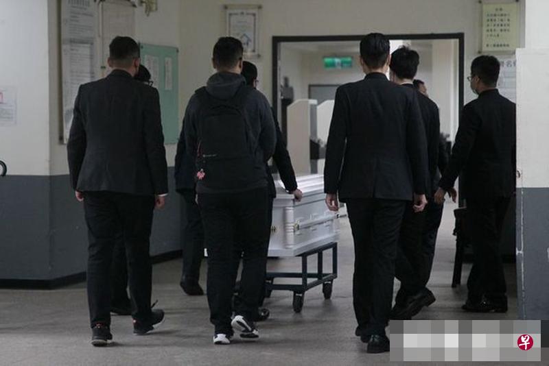刘真今早火化。(互联网) 刘真今早火化。(互联网)