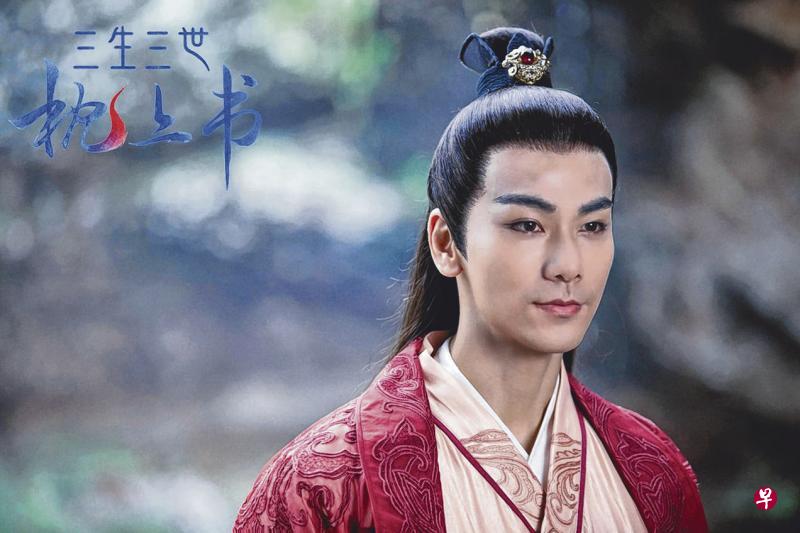 戴向宇2014年带着新加坡剧男一、最受欢迎十大男演员等光环回中国,却面临两年无戏可拍的窘境。(戴向宇工作室提供) 戴向宇2014年带着新加坡剧男一、最受欢迎十大男演员等光环回中国,却面临两年无戏可拍的窘境。(戴向宇工作室提供)