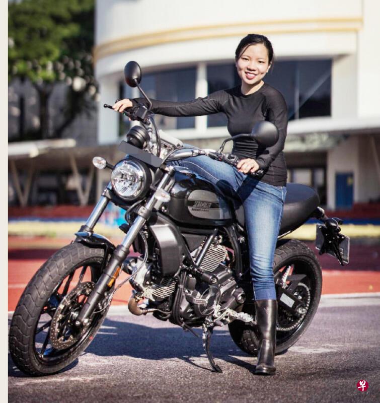 廖玲铃钟爱电单车。(受访者提供) 廖玲铃钟爱电单车。(受访者提供)