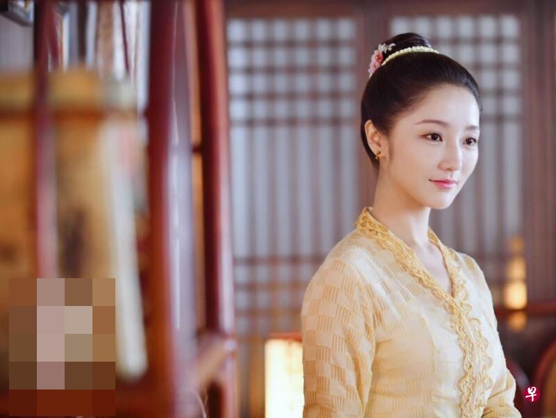 尽管有欧萱《小娘惹》珠玉在前,但中国小花肖燕说:“我没什么收视压力。”(档案照) 尽管有欧萱《小娘惹》珠玉在前,但中国小花肖燕说:“我没什么收视压力。”(档案照)