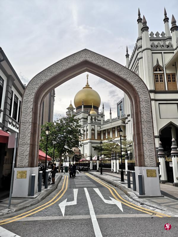 苏丹回教堂富丽堂皇。(作者摄) 苏丹回教堂富丽堂皇。(作者摄)