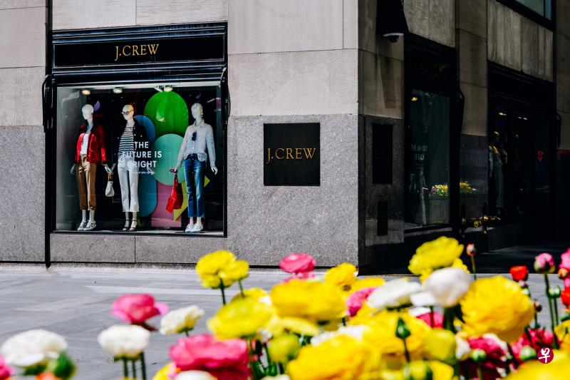 在美国18个非制造业行业中,4月份仅有公共管理及金融和保险两个行业出现增长,娱乐休闲、农业和零售业下滑最明显。(彭博社) 在美国18个非制造业行业中,4月份仅有公共管理及金融和保险两个行业出现增长,娱乐休闲、农业和零售业下滑最明显。(彭博社)