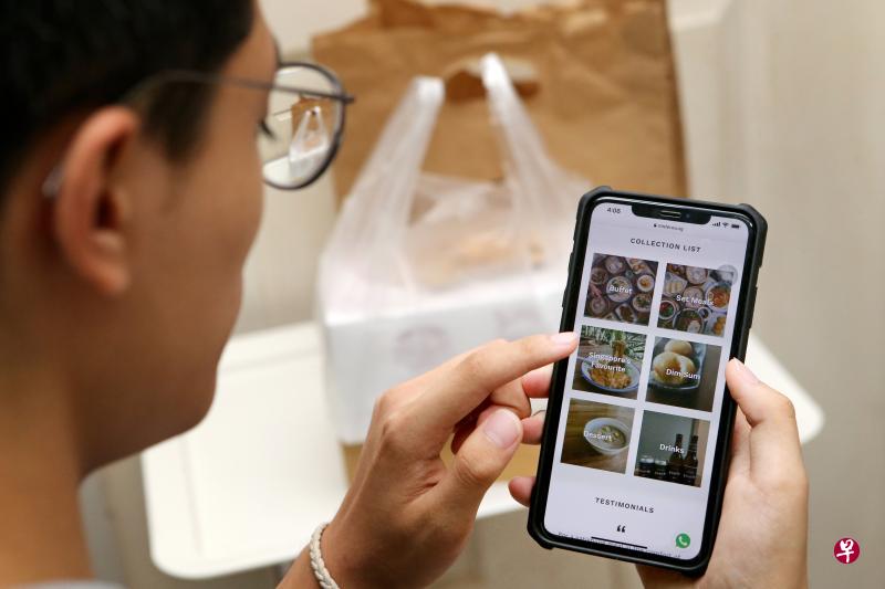 实行阻断措施迫使餐饮业者转向送餐服务,更多商家在这个期间设立自家网络销售平台,直接送餐给顾客。(严宣融摄) 实行阻断措施迫使餐饮业者转向送餐服务,更多商家在这个期间设立自家网络销售平台,直接送餐给顾客。(严宣融摄)