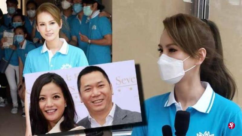 蔡一凤现身派口罩活动,她说赵薇老公黄有龙(小图右)一直拖延债务官司。(互联网) 蔡一凤现身派口罩活动,她说赵薇老公黄有龙(小图右)一直拖延债务官司。(互联网)